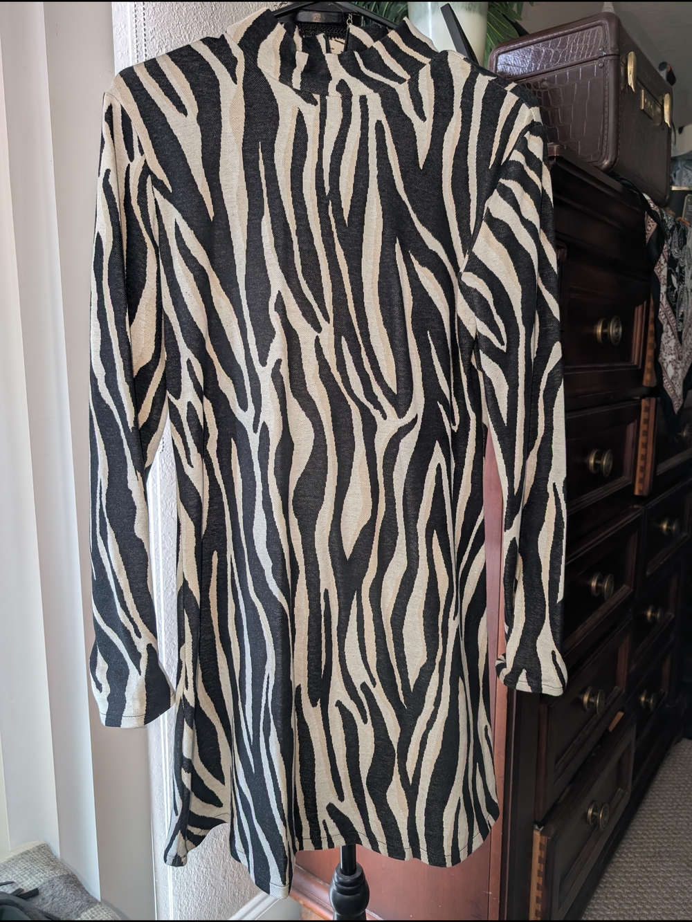 Zara Black and Cream Zebra-Pattern Knit Tunic Dress Size Medium